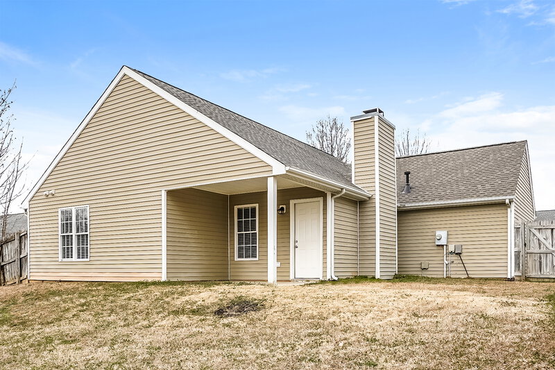 1,800/Mo, 4009 Scofield Drive Raleigh, NC 27610 Rear View