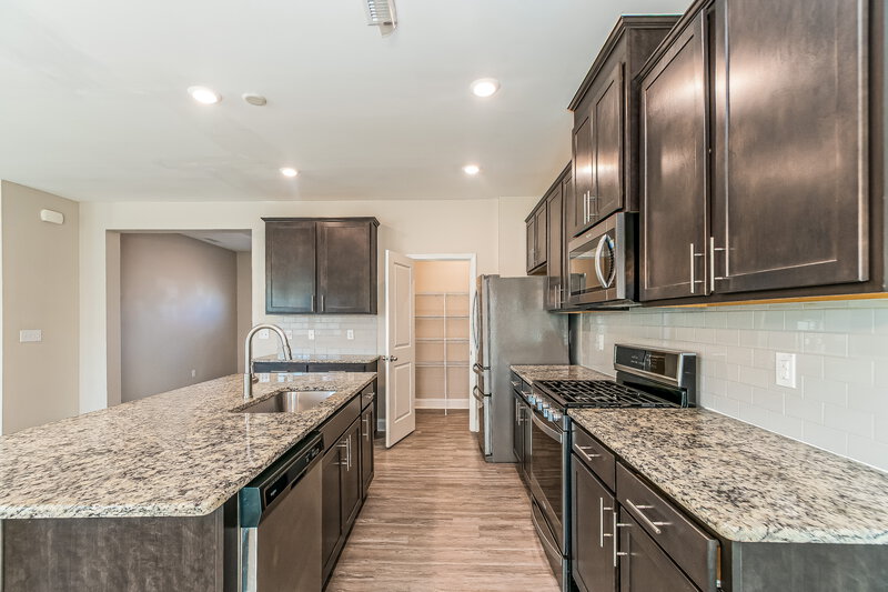 2,410/Mo, 231 Pilsen Dr Fuquay Varina, NC 27526 Kitchen View