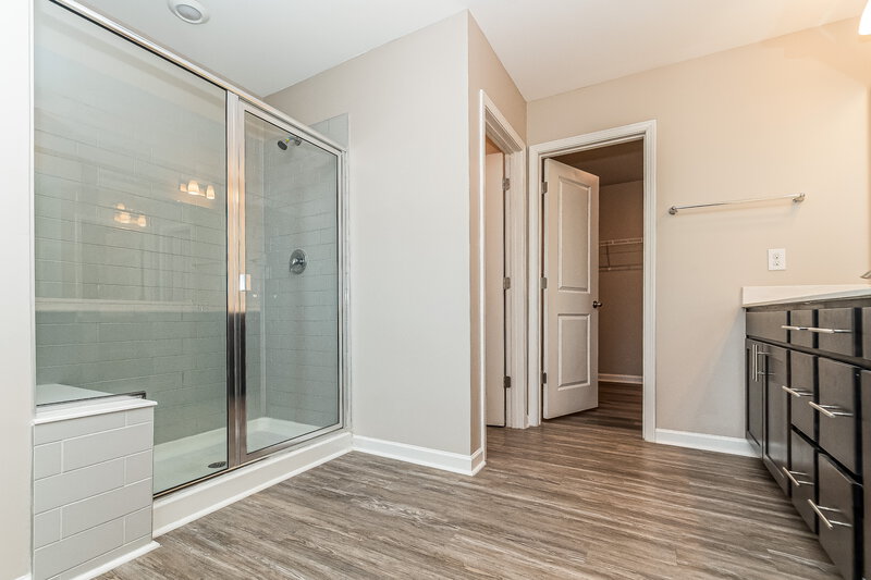 2,410/Mo, 231 Pilsen Dr Fuquay Varina, NC 27526 Main Bathroom View