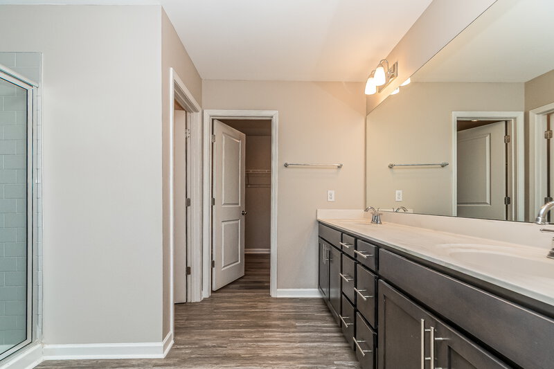 2,410/Mo, 231 Pilsen Dr Fuquay Varina, NC 27526 Main Bathroom View 2