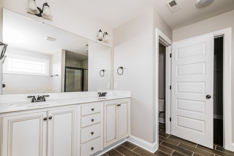 2,465/Mo, 339 Airedale Trail Garner, NC 27529 Main Bathroom View