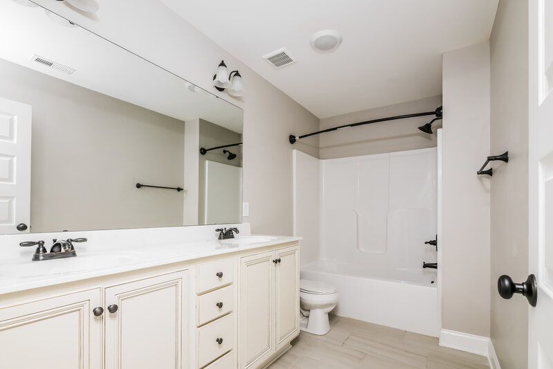 2,465/Mo, 339 Airedale Trail Garner, NC 27529 Bathroom View