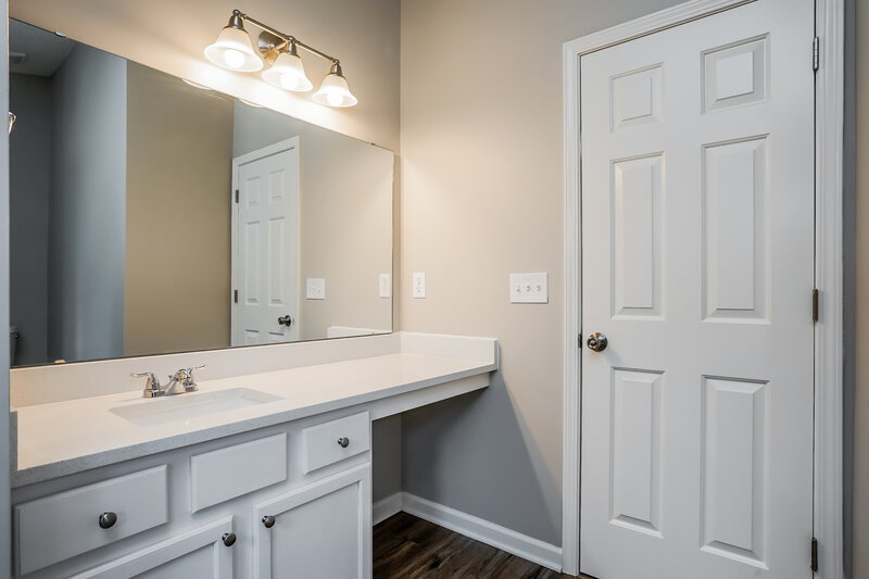 1,775/Mo, 5911 Endsley Ct Raleigh, NC 27610 Main Bathroom View