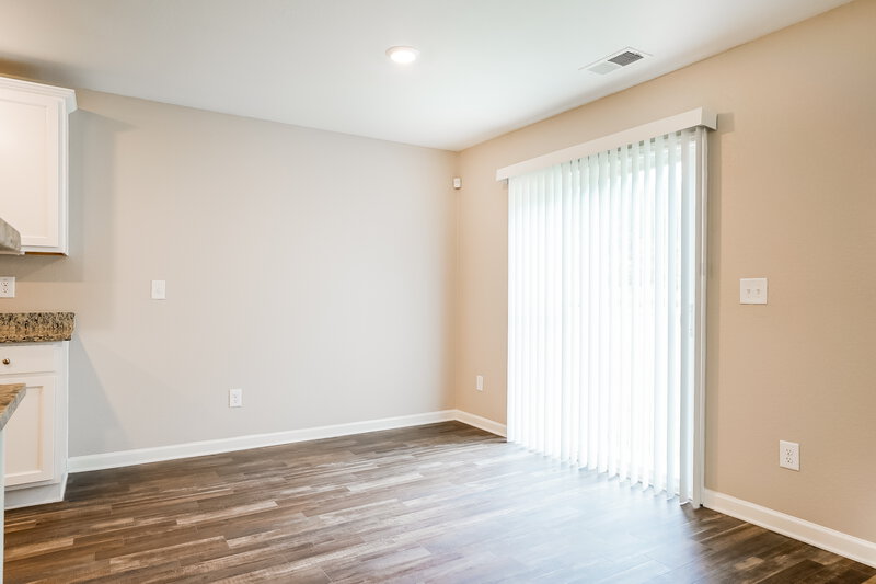1,840/Mo, 704 Crackling Ct Zebulon, NC 27597 Dining Room View