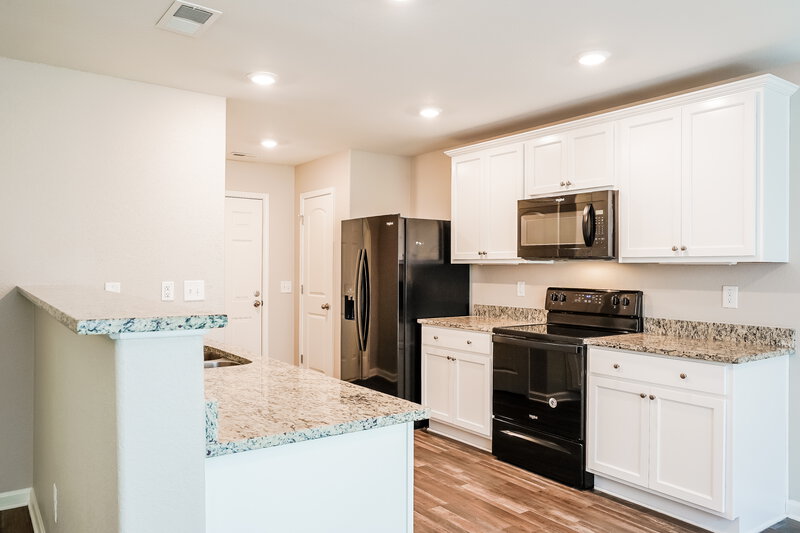 1,840/Mo, 704 Crackling Ct Zebulon, NC 27597 Kitchen View