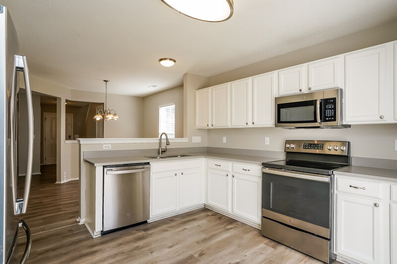 1,920/Mo, 3168 Varcroft Rd Knightdale, NC 27545 Kitchen View