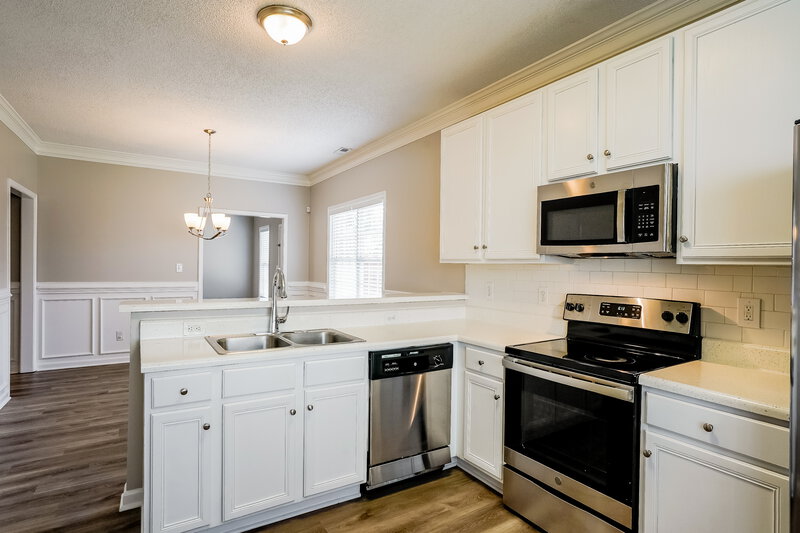 1,925/Mo, 4632 Six Siblings Cir Raleigh, NC 27610 Kitchen View 2