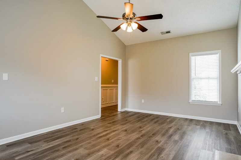 1,925/Mo, 4632 Six Siblings Cir Raleigh, NC 27610 Main Bedroom View 3