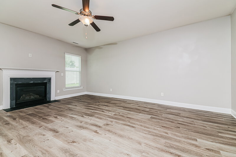 2,205/Mo, 3600 Sunbright Ln Raleigh, NC 27610 Living Room View
