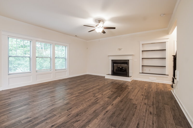 2,205/Mo, 39 Grand Manor Ct Clayton, NC 27527 Living Room View 2