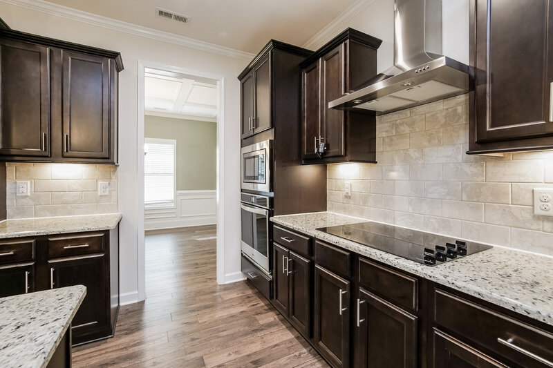 2,205/Mo, 39 Grand Manor Ct Clayton, NC 27527 Kitchen View 2