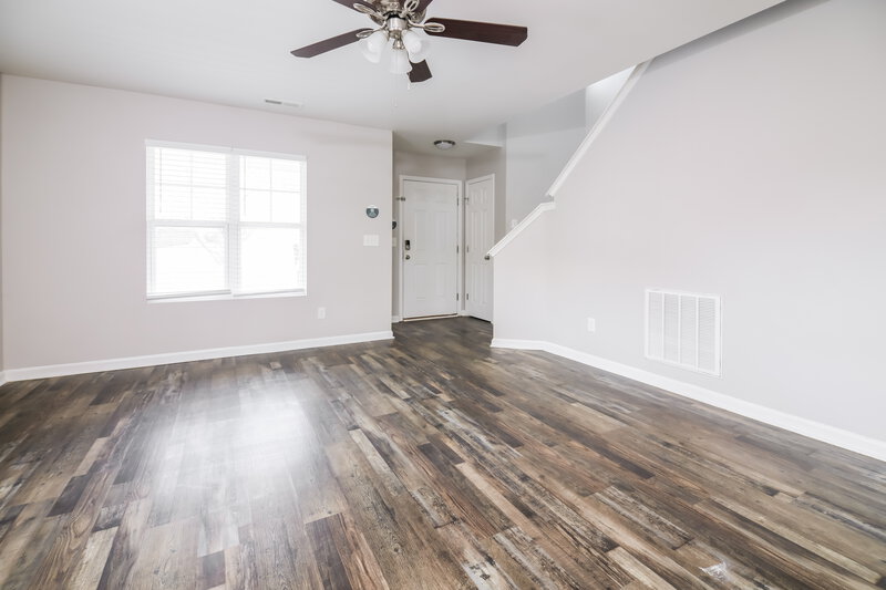 1,880/Mo, 305 Farrington Dr Clayton, NC 27520 Living Room View 2