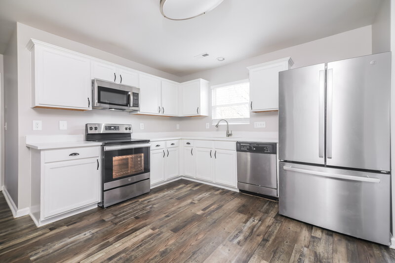 1,880/Mo, 305 Farrington Dr Clayton, NC 27520 Kitchen View