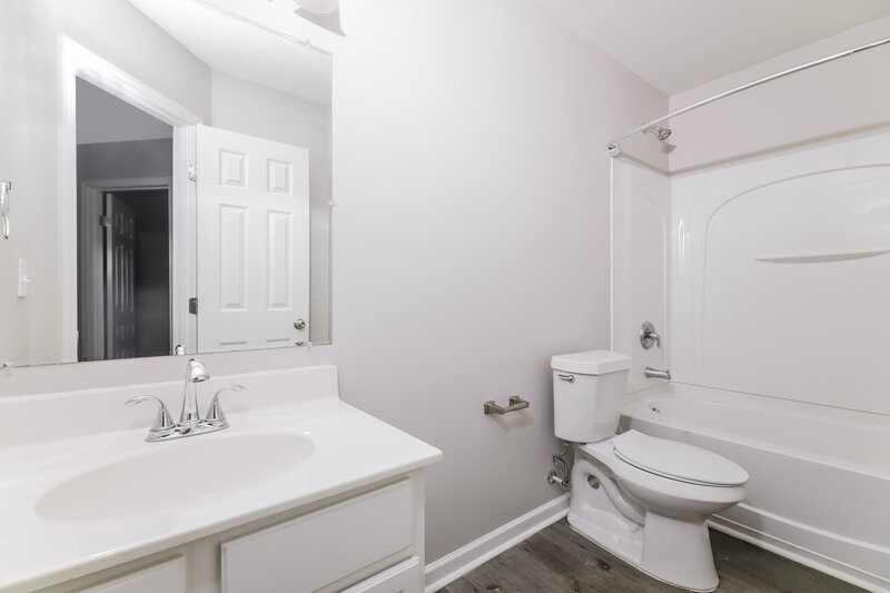 1,880/Mo, 305 Farrington Dr Clayton, NC 27520 Bathroom View
