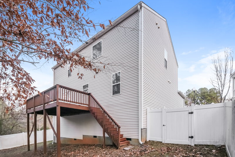 1,880/Mo, 305 Farrington Dr Clayton, NC 27520 Rear View