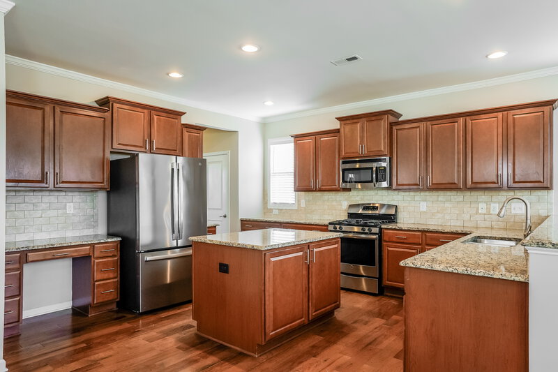 1,955/Mo, 149 Heathwood Dr Clayton, NC 27527 Kitchen View