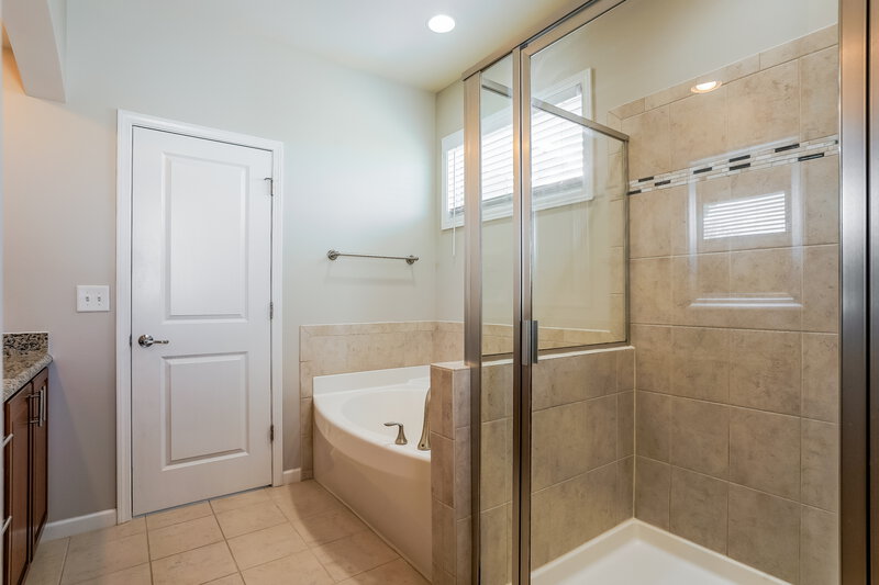 1,955/Mo, 149 Heathwood Dr Clayton, NC 27527 Main Bathroom View 2