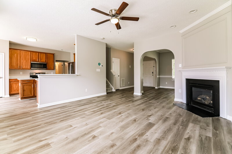 2,195/Mo, 5716 Enoree Ln Raleigh, NC 27616 Living Room View