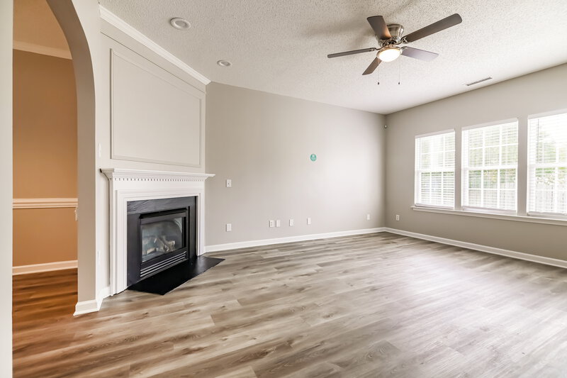 2,195/Mo, 5716 Enoree Ln Raleigh, NC 27616 Living Room View 2