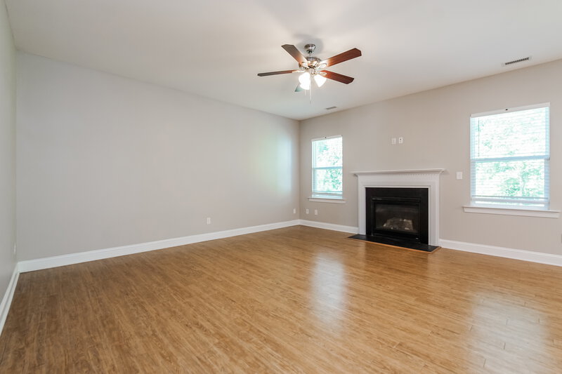 1,915/Mo, 204 Flowers Crest Way Clayton, NC 27527 Living Room View