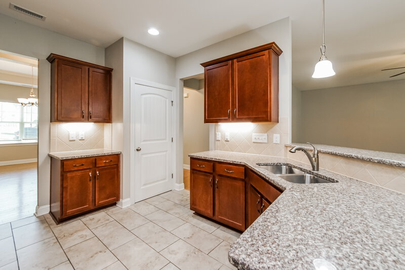 1,915/Mo, 204 Flowers Crest Way Clayton, NC 27527 Kitchen View