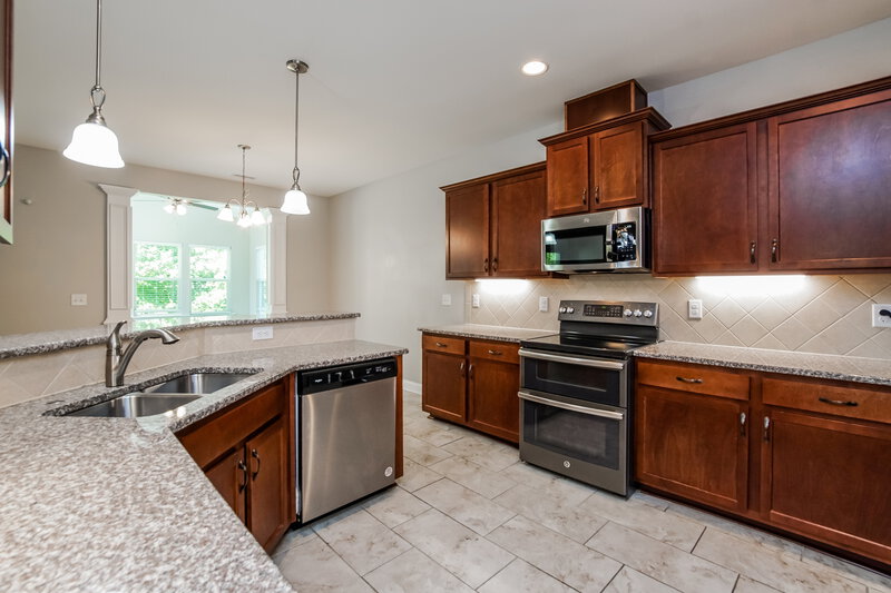 1,915/Mo, 204 Flowers Crest Way Clayton, NC 27527 Kitchen View 2