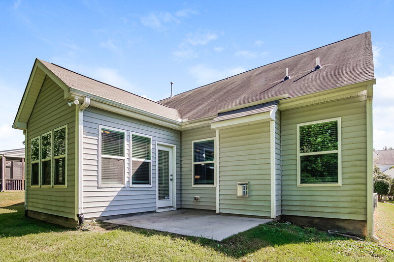 1,915/Mo, 204 Flowers Crest Way Clayton, NC 27527 Rear View