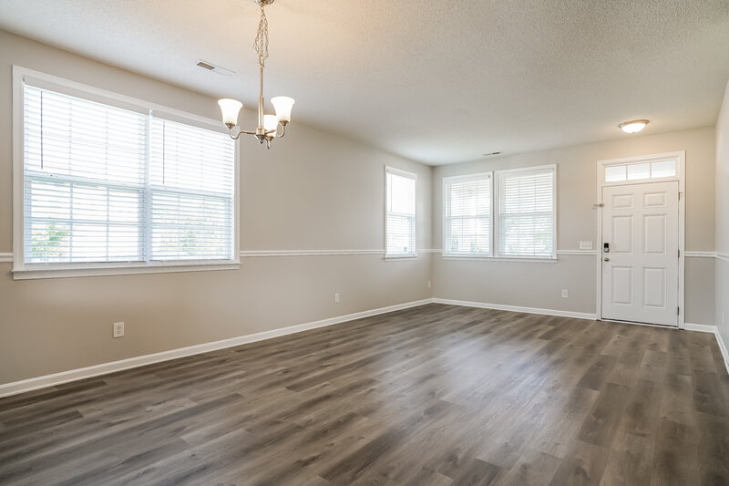 2,185/Mo, 6400 Island Ford Dr Raleigh, NC 27610 Dining Room View