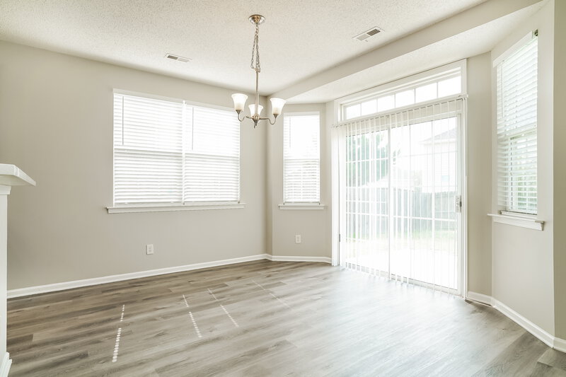 2,185/Mo, 6400 Island Ford Dr Raleigh, NC 27610 Breakfast Nook View