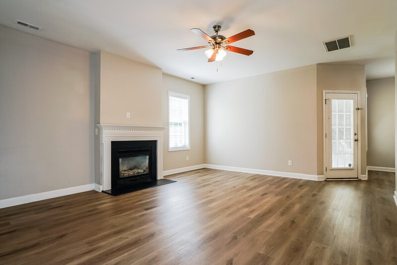 1,995/Mo, 3213 Rendezvous Dr Raleigh, NC 27610 Living Room View