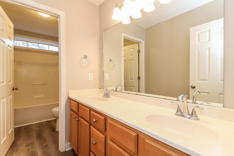 2,005/Mo, 3213 Rendezvous Dr Raleigh, NC 27610 Bathroom View