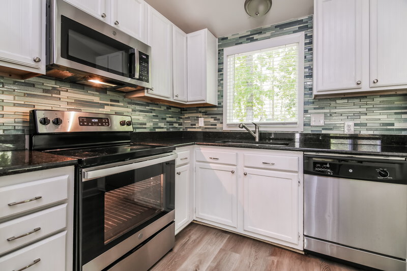 2,830/Mo, 415 Belmellen Ct Wake Forest, NC 27587 Kitchen View 2