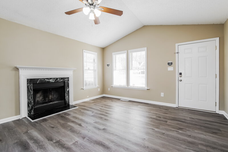 2,430/Mo, 2 W Boxley Dr Wendell, NC 27591 Living Room View