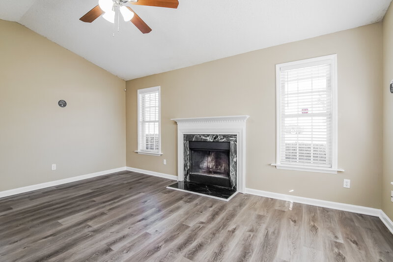 2,430/Mo, 2 W Boxley Dr Wendell, NC 27591 Living Room View 2