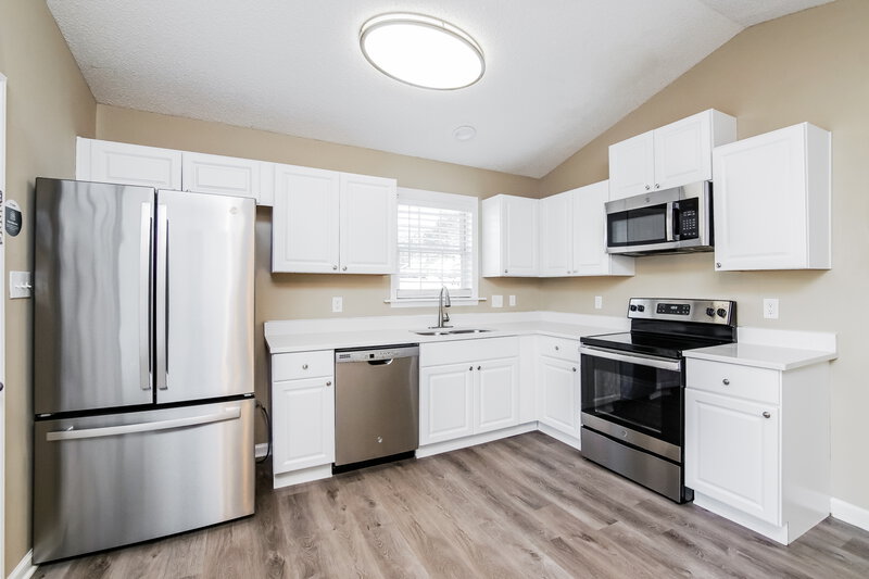 2,430/Mo, 2 W Boxley Dr Wendell, NC 27591 Kitchen View