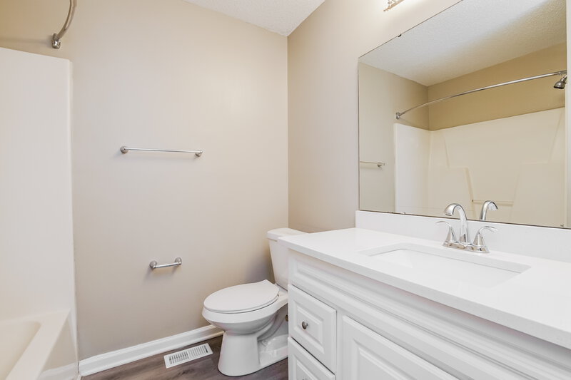 2,430/Mo, 2 W Boxley Dr Wendell, NC 27591 Bathroom View