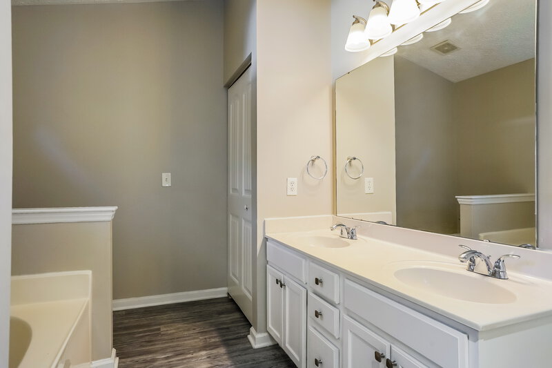 1,930/Mo, 514 Laurens Way Knightdale, NC 27545 Main Bathroom View 2