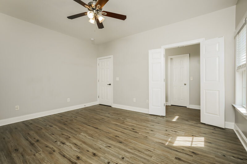 2,235/Mo, 49 E Trafalgar Ct Clayton, NC 27520 Main Bedroom View 2