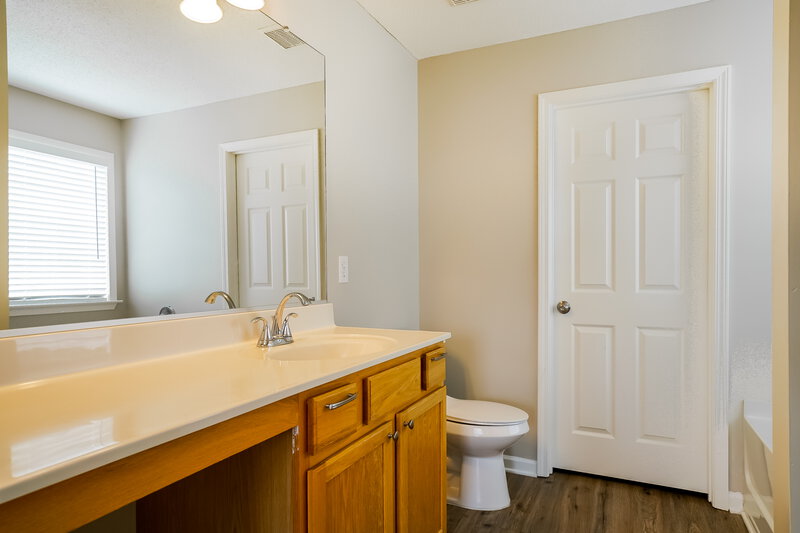 3,420/Mo, 844 Stackhurst Way Wake Forest, NC 27587 Main Bathroom View