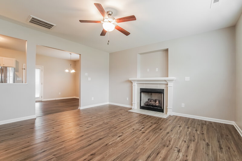 2,190/Mo, 19 Tang Cir Garner, NC 27529 Living Room View 2