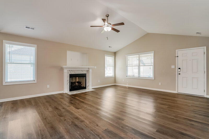 2,185/Mo, 97 Tang Cir Garner, NC 27529 Living Room View