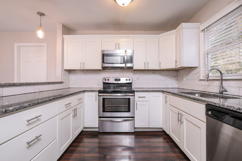 1,800/Mo, 765 Rawls Dr Raleigh, NC 27610 Kitchen View