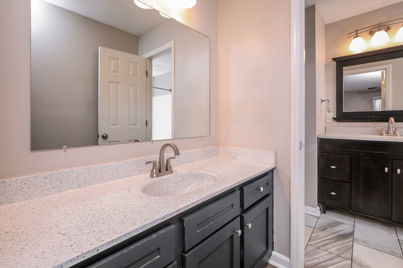 1,800/Mo, 765 Rawls Dr Raleigh, NC 27610 Main Bathroom View