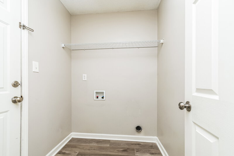 2,275/Mo, 5321 Botany Bay Dr Raleigh, NC 27616 Laundry Room View