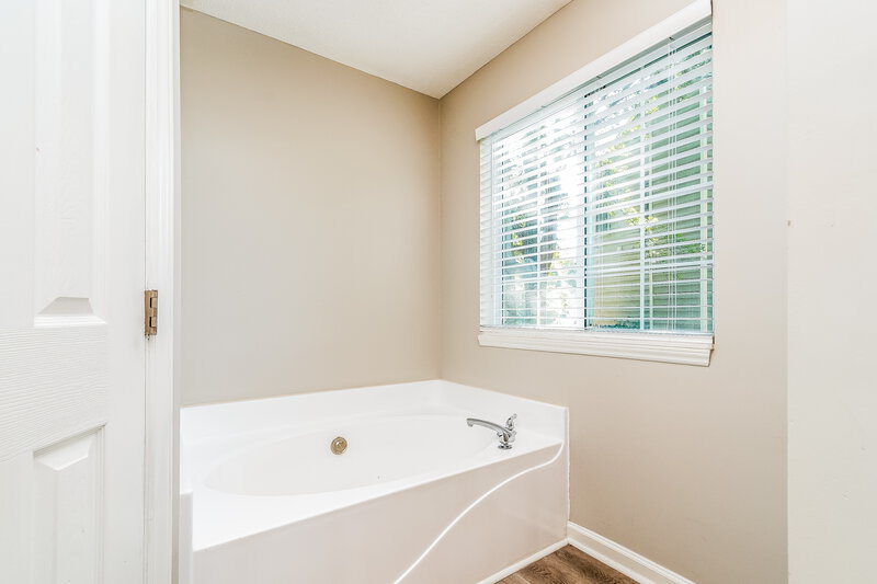 2,275/Mo, 5321 Botany Bay Dr Raleigh, NC 27616 Bathroom View 3