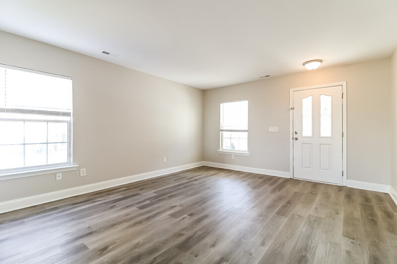 2,165/Mo, 6131 Paducah Dr Raleigh, NC 27610 Dining Room View