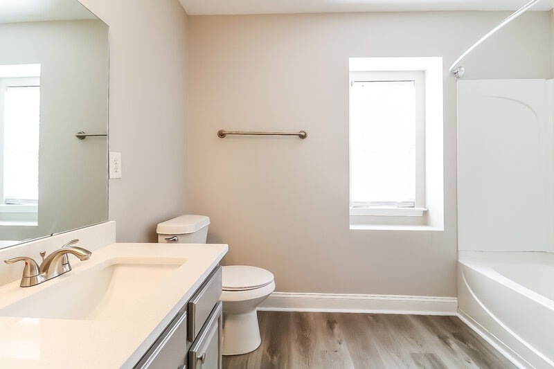 2,165/Mo, 6131 Paducah Dr Raleigh, NC 27610 Bathroom View