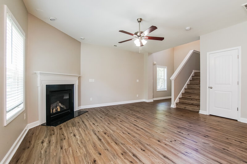 2,025/Mo, 508 McCarthy Dr Clayton, NC 27527 Living Room View 2