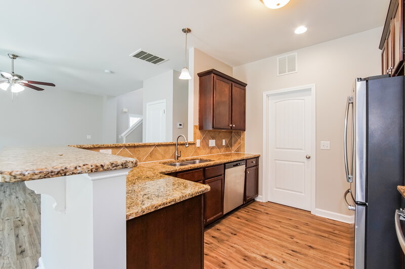 2,025/Mo, 508 McCarthy Dr Clayton, NC 27527 Kitchen View