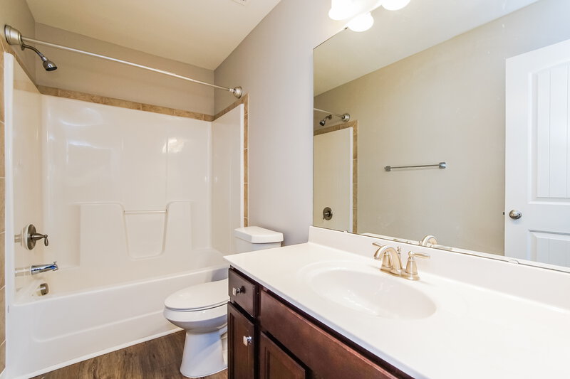 2,025/Mo, 508 McCarthy Dr Clayton, NC 27527 Bathroom View